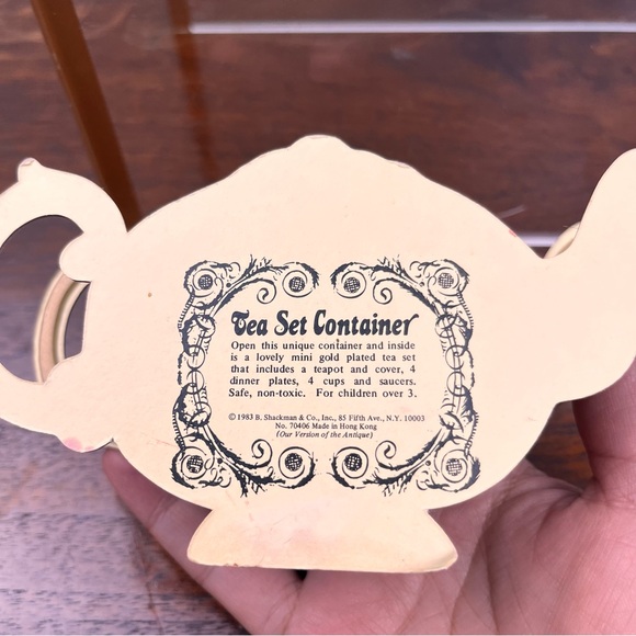 Vintage Miniature Tea Set by B. Shackman 1983 Gold Plastic Die cut Teapot Box - Picture 7 of 10